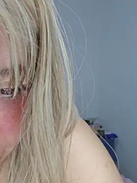 Snapshot of Massa8 chatting on 11/09/25, 08:07 Massa8 online show from 11/09/25, 08:07