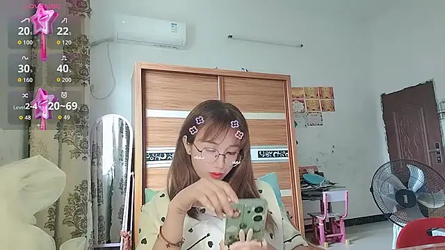 Lili 666 online show from 06/30/26, 07:31