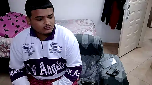 Boycuriousxxx online show from 02/06/26, 10:40