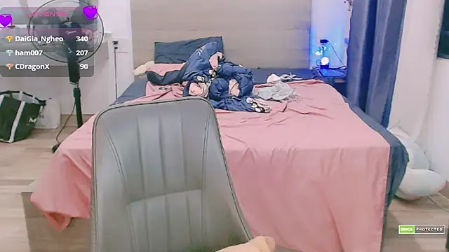 Na baby online show from 09/20/25, 03:35