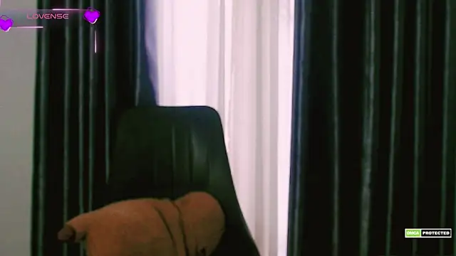 Na baby online show from 11/30/25, 06:50