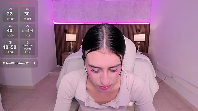 Snapshot of karlaa_james chatting on 05/21/26, 11:06 karlaa james online show from 05/21/26, 11:06