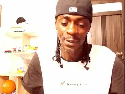 Snapshot of phillip-hot chatting on 01/24/25, 03:54 phillip-hot online show from 01/24/25, 03:54