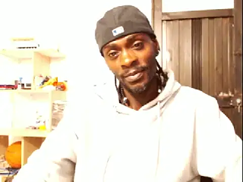 Snapshot of phillip-hot chatting on 02/01/25, 04:56 phillip-hot online show from 02/01/25, 04:56