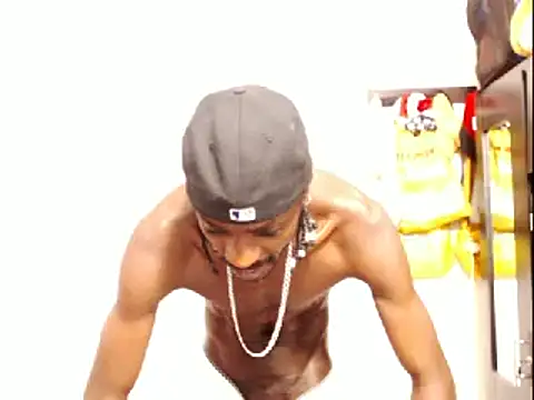 Snapshot of phillip-hot chatting on 02/07/25, 10:20 phillip-hot online show from 02/07/25, 10:20