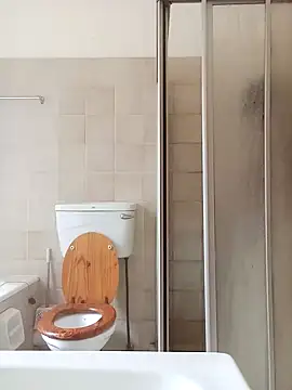 Snapshot of Sexymamibo chatting on 03/17/25, 11:53 Sexymamibo online show from 03/17/25, 11:53