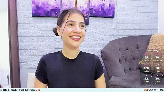 Miranda doll  online show from 10/03/25, 12:13