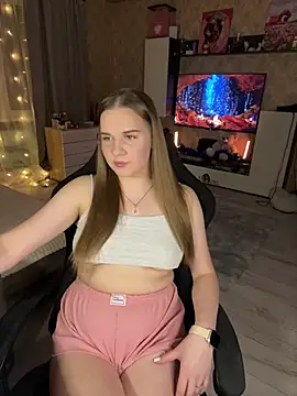 Snapshot of Lexi_noah chatting on 12/11/24, 08:28 Lexi noah online show from 12/11/24, 08:28