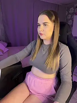 Snapshot of Lexi_noah chatting on 02/11/25, 08:10 Lexi noah online show from 02/11/25, 08:10