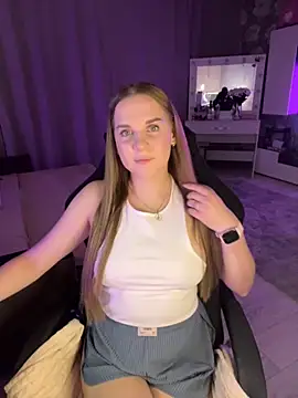 Snapshot of Lexi_noah chatting on 09/09/25, 09:03 Lexi noah online show from 09/09/25, 09:03