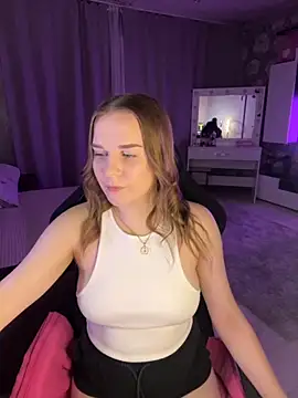 Snapshot of Lexi_noah chatting on 10/19/25, 09:15 Lexi noah online show from 10/19/25, 09:15