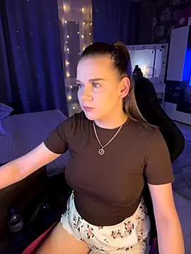 Snapshot of Lexi_noah chatting on 11/29/25, 09:18 Lexi noah online show from 11/29/25, 09:18