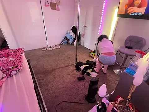 Snapshot of Onlypawzz chatting on 02/25/26, 02:59 Onlypawzz online show from 02/25/26, 02:59