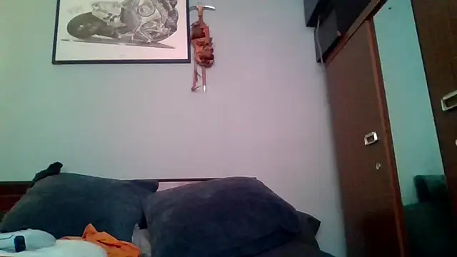 Snapshot of Tattooednakedguy chatting on 01/18/25, 09:24 Tattooednakedguy online show from 01/18/25, 09:24