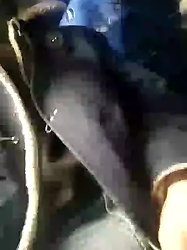 Snapshot of Analcholic chatting on 12/04/24, 03:10 Analcholic online show from 12/04/24, 03:10