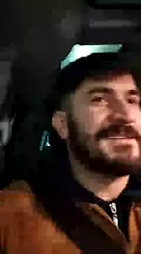 Snapshot of Analcholic chatting on 12/23/24, 11:17 Analcholic online show from 12/23/24, 11:17