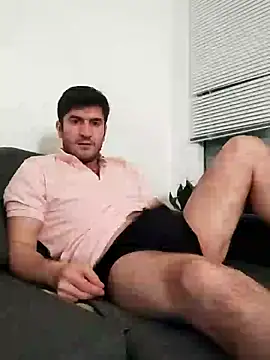 Snapshot of Analcholic chatting on 02/04/25, 05:23 Analcholic online show from 02/04/25, 05:23