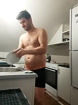 Snapshot of Analcholic chatting on 12/05/25, 03:41 Analcholic online show from 12/05/25, 03:41