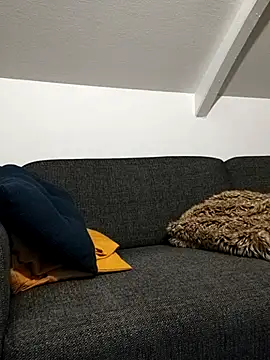 Snapshot of Analcholic chatting on 12/14/25, 07:40 Analcholic online show from 12/14/25, 07:40