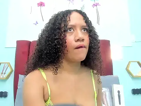 milky milky1  online show from 11/19/25, 02:06