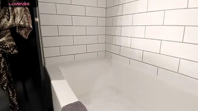 ImLeanneLawson online show from 01/06/26, 03:10