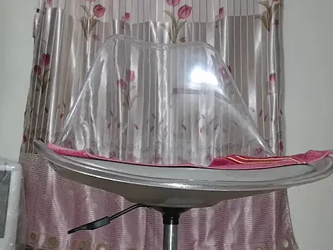 nolame18xxx online show from 12/02/25, 12:27