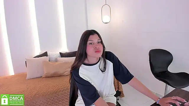 Snapshot of nami_hot04 chatting on 01/23/25, 09:07 nami hot04 online show from 01/23/25, 09:07