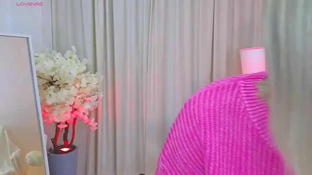 Snapshot of JessRosen chatting on 12/20/25, 03:24 JessRosen online show from 12/20/25, 03:24