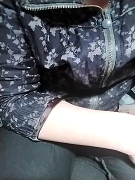 Snapshot of ngoclothingoc9en chatting on 03/18/25, 02:47 ngoclothingoc9en online show from 03/18/25, 02:47