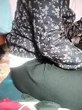 Snapshot of ngoclothingoc9en chatting on 03/19/25, 11:57 ngoclothingoc9en online show from 03/19/25, 11:57