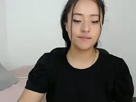 jjulietha95 online show from 12/12/24, 10:34