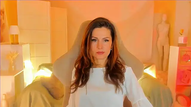 April o Nill online show from 03/12/25, 10:05