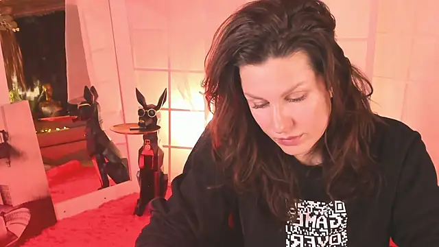 April o Nill online show from 12/18/25, 04:46