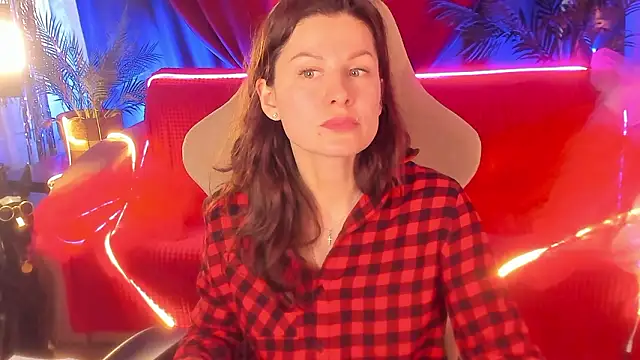 April o Nill online show from 03/08/26, 10:08