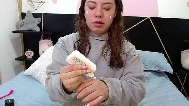 Snapshot of DanniAbbey chatting on 01/25/25, 11:34 DanniAbbey online show from 01/25/25, 11:34