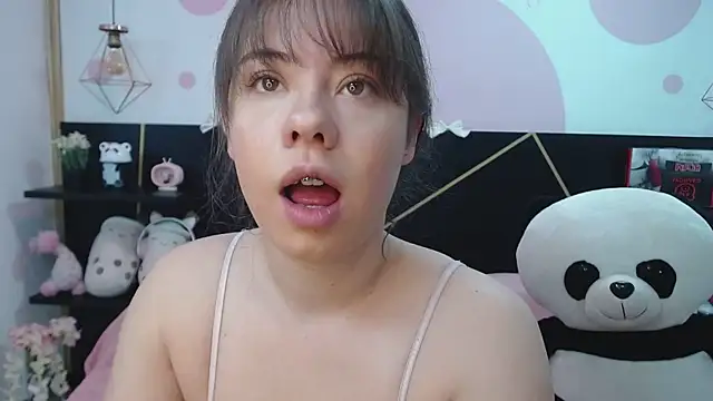 Snapshot of DanniAbbey chatting on 09/27/25, 11:48 DanniAbbey online show from 09/27/25, 11:48
