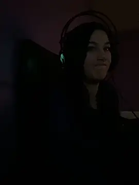 Snapshot of AnnnMary chatting on 02/03/25, 01:30 AnnnMary online show from 02/03/25, 01:30