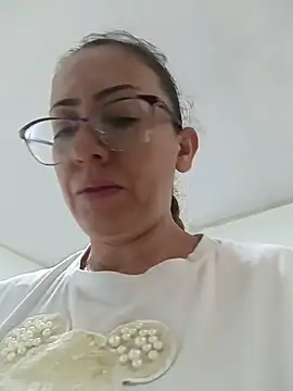 miss hanna07 online show from 11/28/25, 08:00