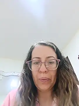 Snapshot of miss_hanna07 chatting on 06/05/26, 11:43 miss hanna07 online show from 06/05/26, 11:43