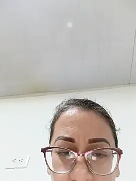 Snapshot of miss_hanna07 chatting on 06/23/26, 01:09 miss hanna07 online show from 06/23/26, 01:09