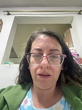 Snapshot of miss_hanna07 chatting on 06/24/26, 01:15 miss hanna07 online show from 06/24/26, 01:15