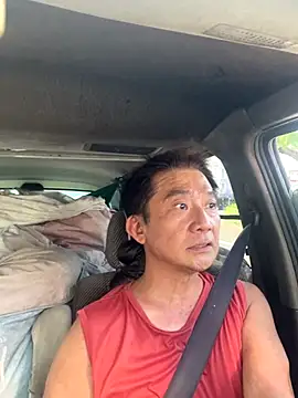 Snapshot of YuHsuant chatting on 09/28/25, 07:14 YuHsuant online show from 09/28/25, 07:14