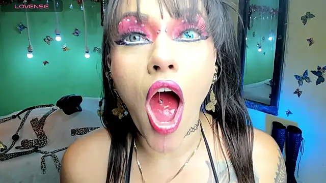 Snapshot of angelina_james_ chatting on 05/13/26, 08:49 angelina james online show from 05/13/26, 08:49