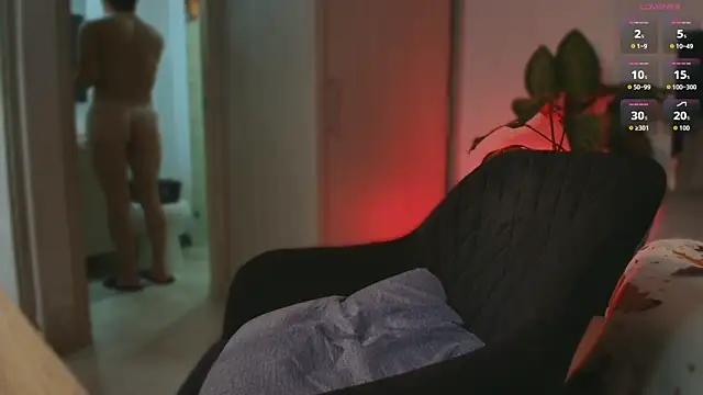 Snapshot of pansuggarofficial chatting on 09/11/25, 04:07 pansuggarofficial online show from 09/11/25, 04:07