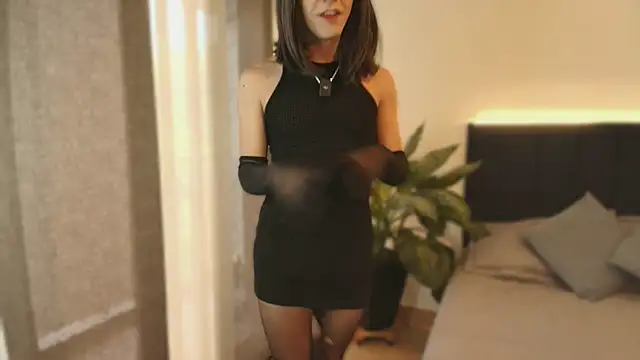 Snapshot of pansuggarofficial chatting on 11/08/25, 01:44 pansuggarofficial online show from 11/08/25, 01:44