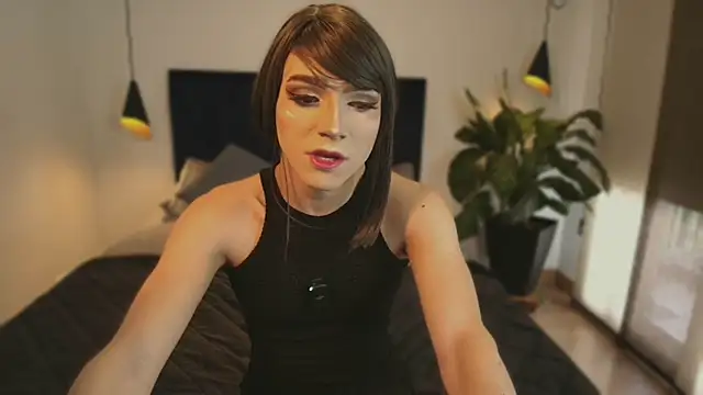 Snapshot of pansuggarofficial chatting on 11/23/25, 02:17 pansuggarofficial online show from 11/23/25, 02:17