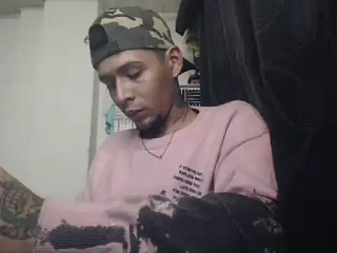 RickyGrey77 online show from 01/04/25, 01:52