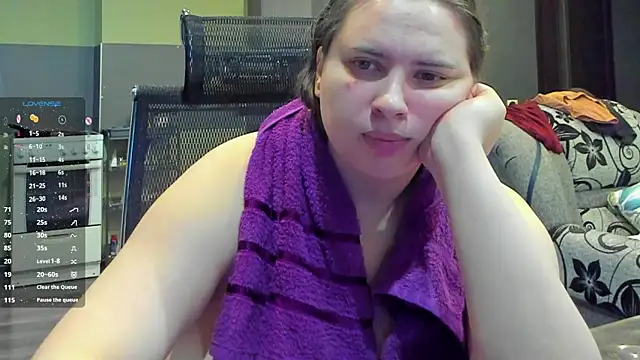 1lindsey1 online show from 11/21/25, 12:04