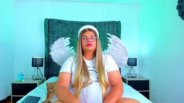 Snapshot of Tom_Silver__ chatting on 02/08/25, 09:36 Tom Silver online show from 02/08/25, 09:36