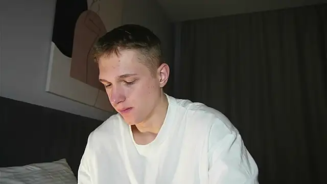 Snapshot of dustyn_fox chatting on 01/28/25, 10:12 dustyn fox online show from 01/28/25, 10:12